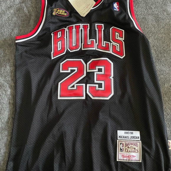 New with tags Mitchell&Ness Michael Jordan Bulls 97-98 NBA Finals Jersey - Picture 1 of 2